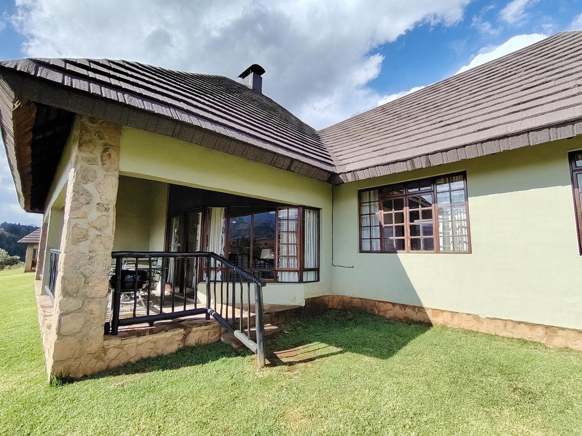 Gooderson Leisure Fairways Self Catering And Timeshare Gold Crown Resort Drakensberg Garden Exterior photo